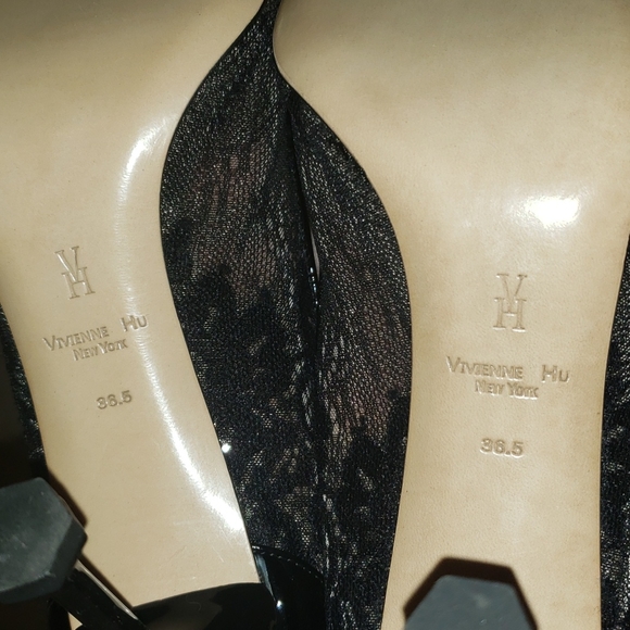 NWOT Vivienne Hu New York Black Lace Shoes Neat Style Heels - Picture 7 of 12